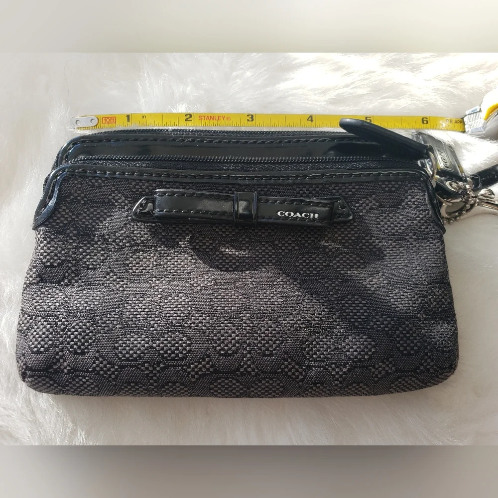 Coach Charcoal Jacquard Signature Wristlet - Picture 6 of 8
